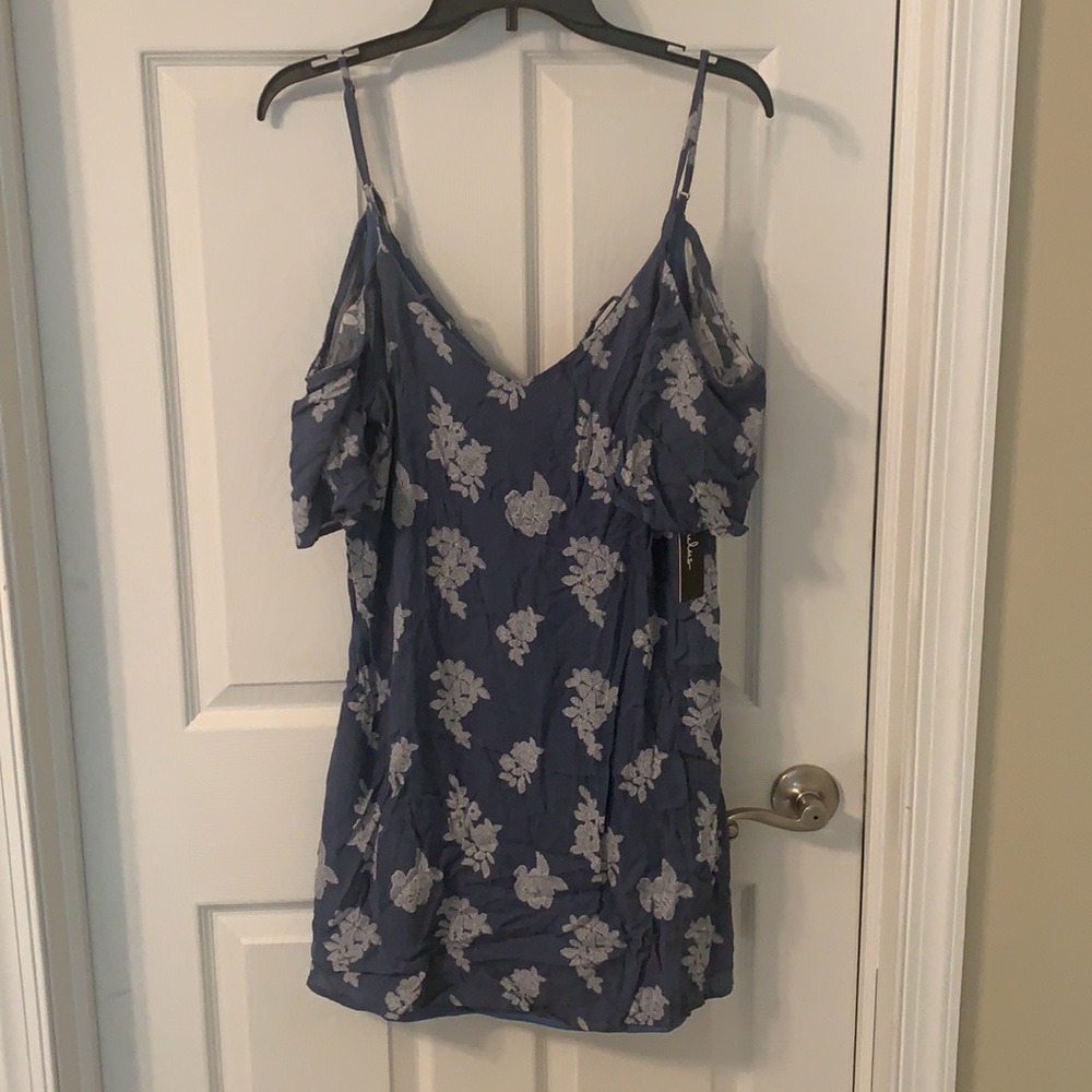 NWT Lulus Strappy Cold Shoulder Dress